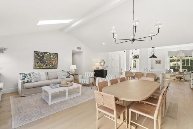 Building Photo - 210 Estrella St