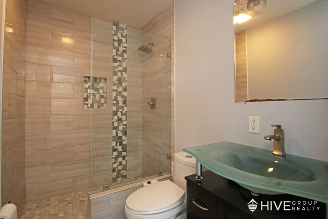 Building Photo - Single-Family Home in Thomas Harrison Midd...