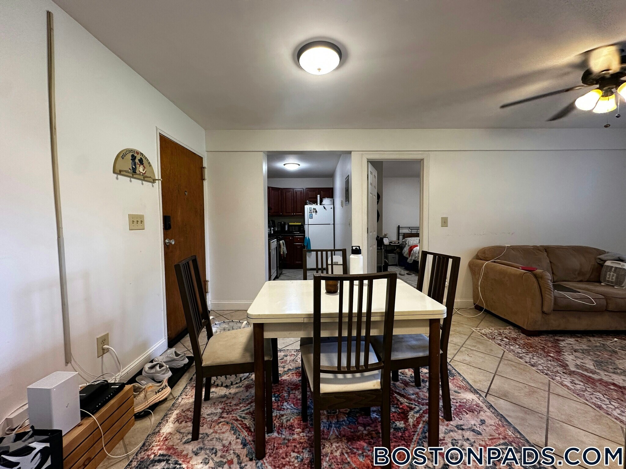 Building Photo - 140 Kenrick St