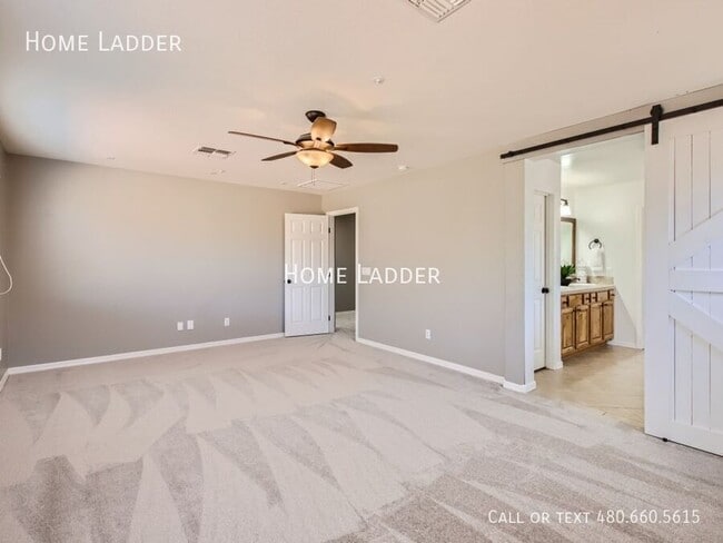 Building Photo - 29683 N 69th Dr