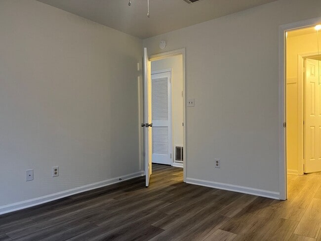 Building Photo - 1310 Morris St