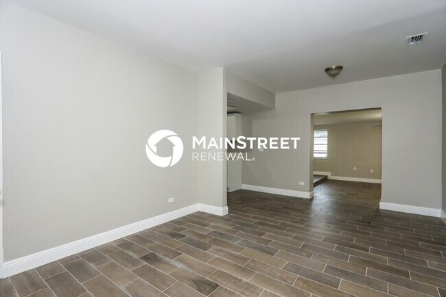 Building Photo - 4 Bedroom Pet-Friendly Home in Miami, FL w...