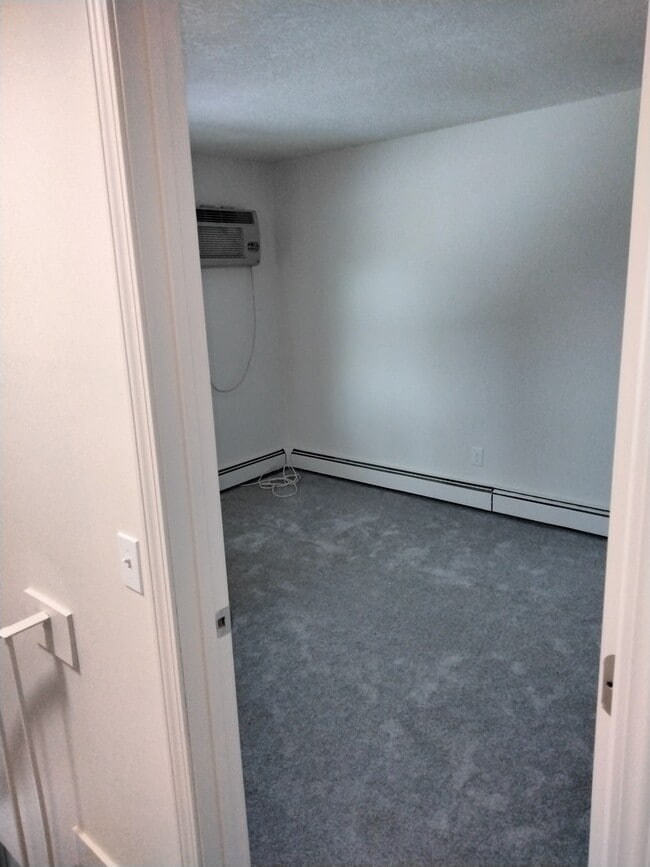 Building Photo - 7434 72nd Ln N