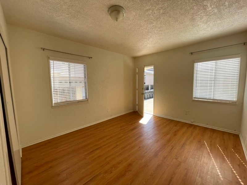 Building Photo - 2212 Ruhland Ave