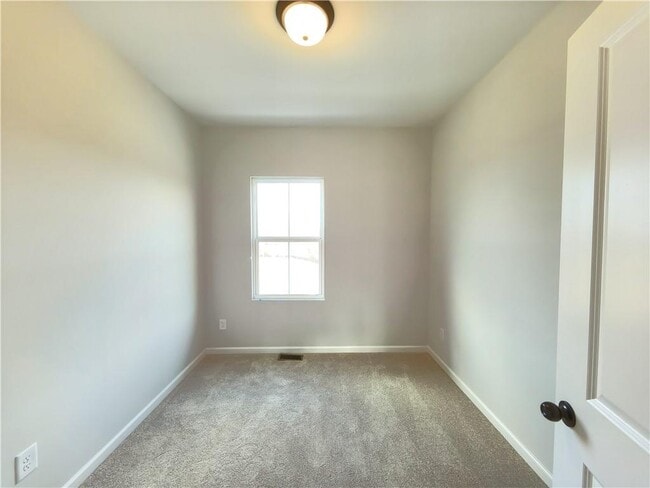 Building Photo - 2821 Beacon Bend Xing