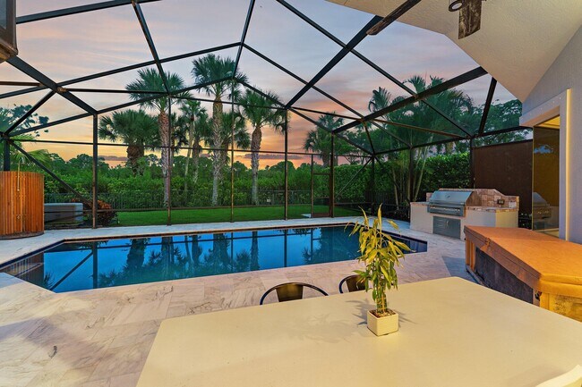 Building Photo - 236 Carina Dr