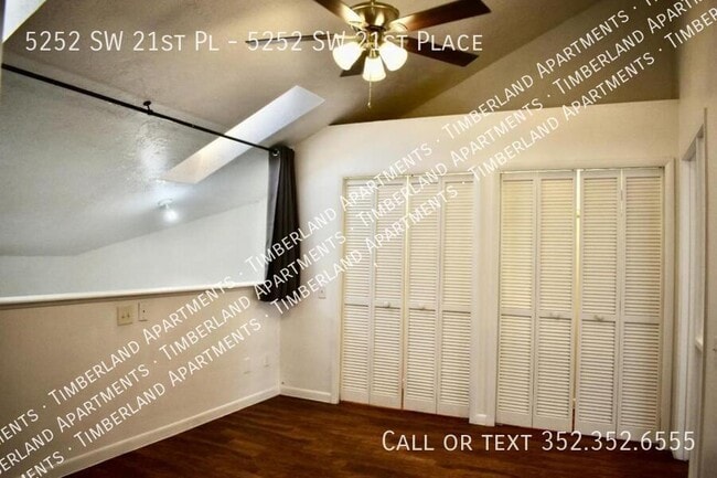 Building Photo - 5252 SW 21st Pl