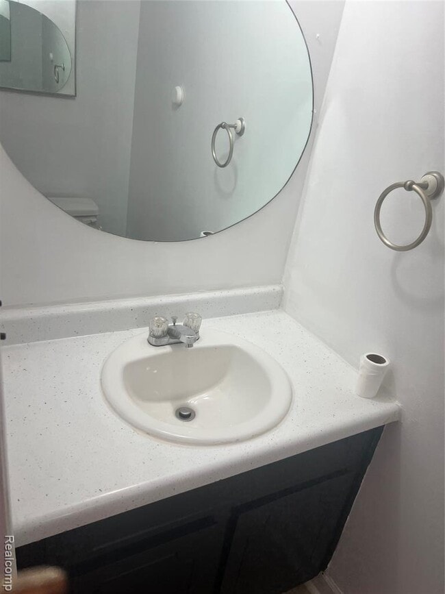 Building Photo - 39514 Old Dominion Dr