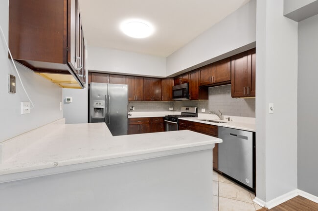 Building Photo - 1175 Regency Dr