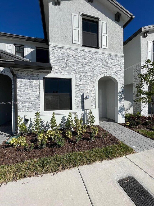 Primary Photo - 28709 SW 132nd Pl