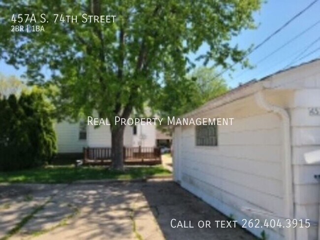 Building Photo - 457 A S 74th St