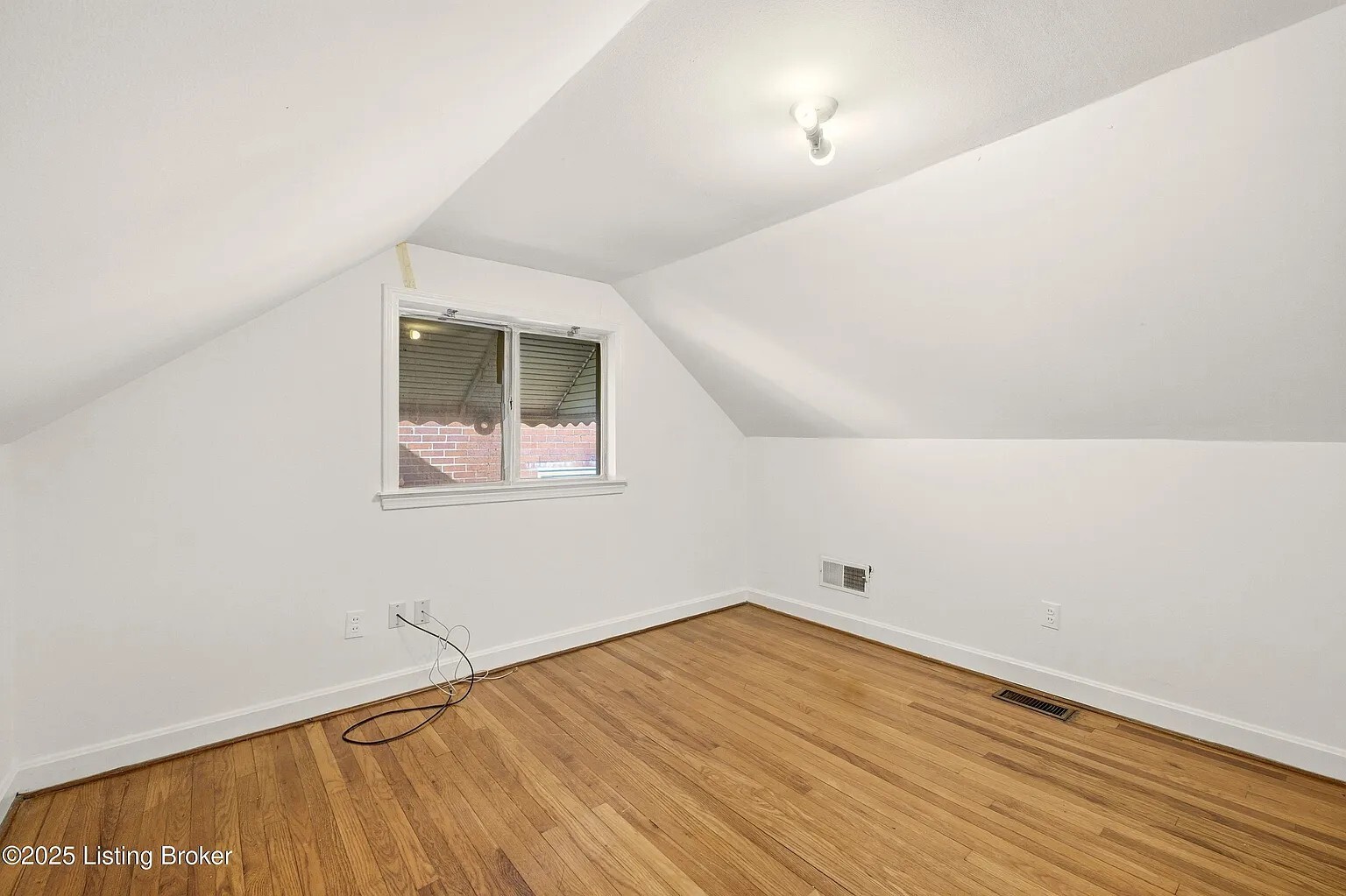 Building Photo - 415 N Hite Ave