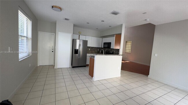 Building Photo - 3855 SW 171st Terrace