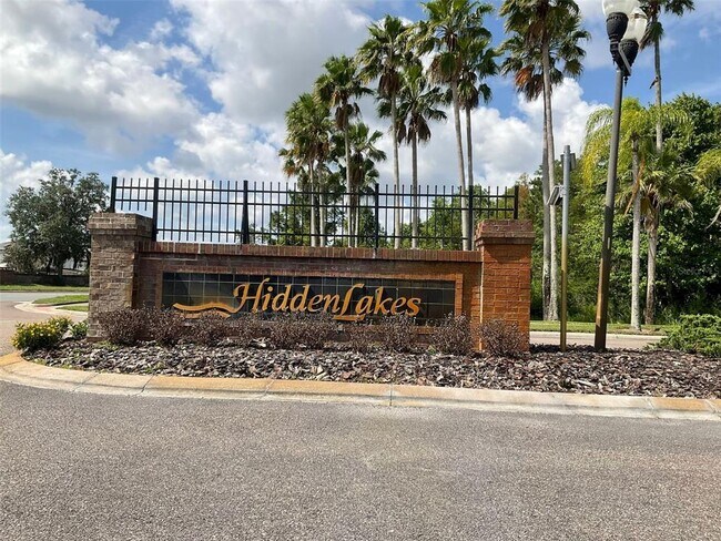 Building Photo - 1318 Lake Biscayne Way