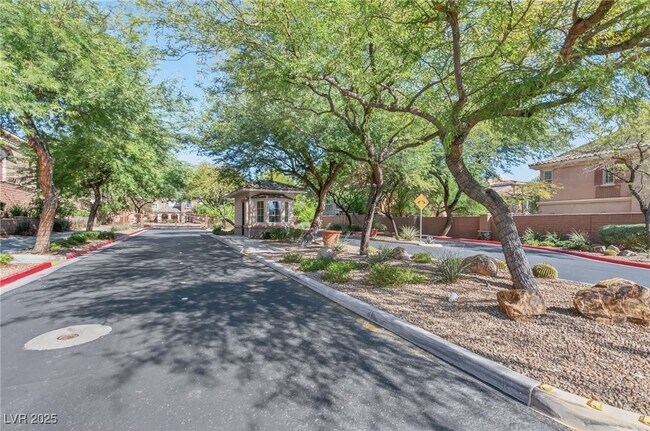 Building Photo - 10091 Sand Key St