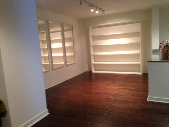 Dining room - 55 Page St