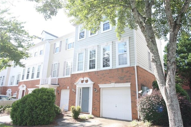 Building Photo - 3915 Howell Park Rd