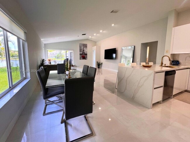 Building Photo - 4394 Mahogany Ridge Dr