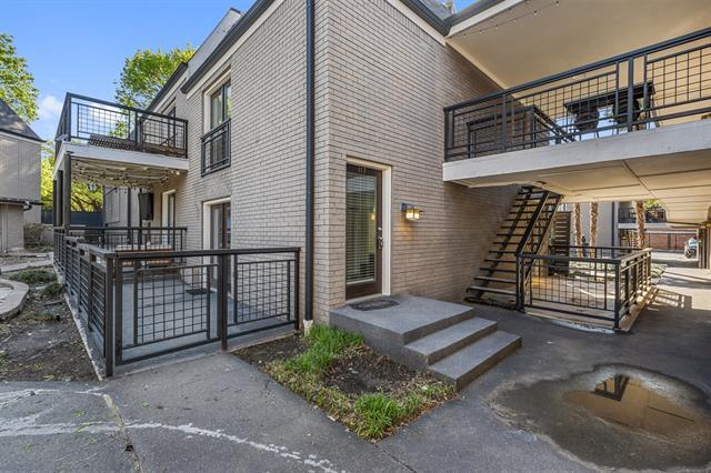 Building Photo - 10109 Regal Park Ln