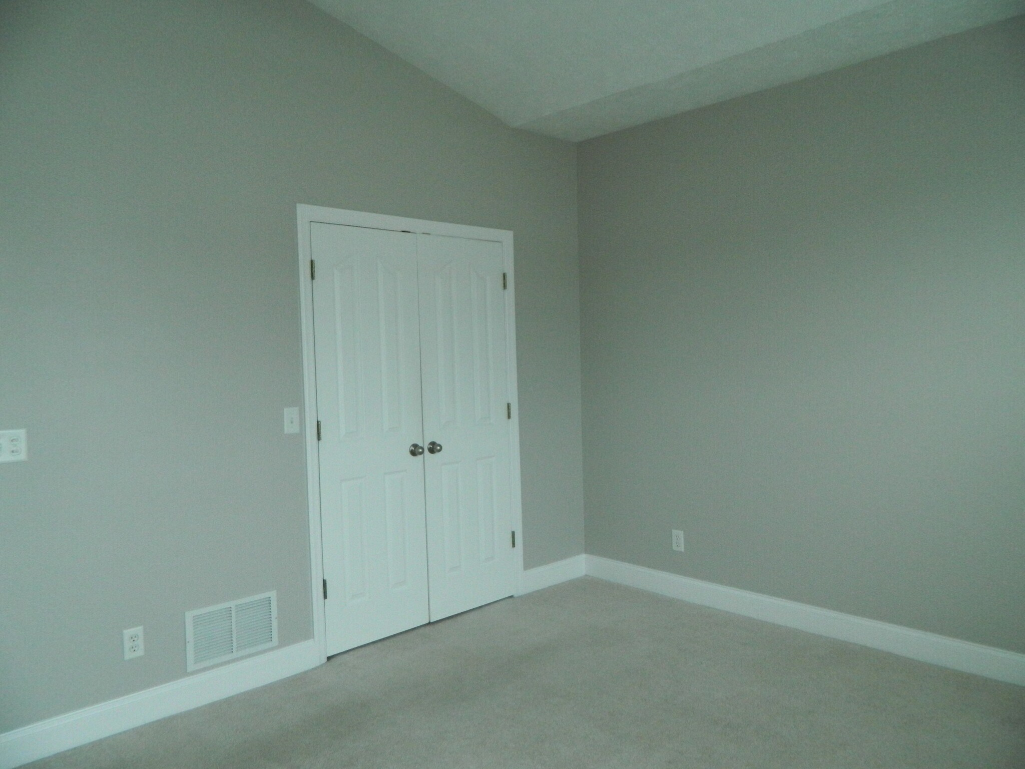 Bedroom - 248 Adams Pointe Blvd