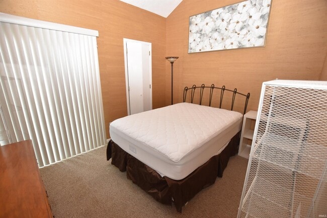 Building Photo - 9022 S Pointe Ridge Ln