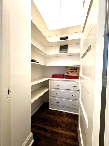 Building Photo - 3078 N Davlin Ct