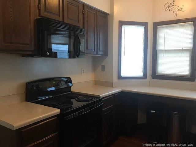 Building Photo - 723 Victorian Pl