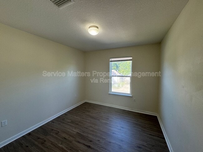 Building Photo - 254 Cottage View Dr