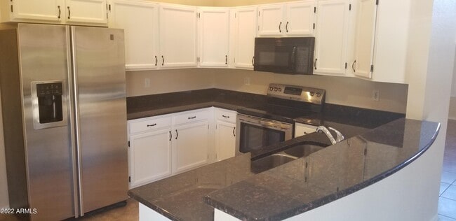 Building Photo - 13812 S 36th Way