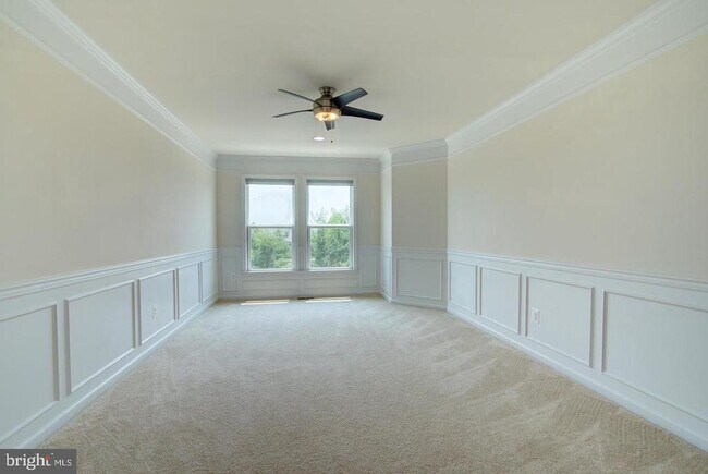 Building Photo - 42262 Knotty Oak Terrace