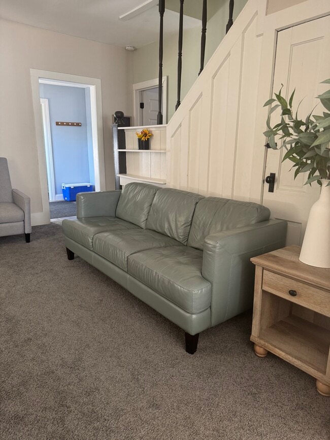 Building Photo - 3920 E Church St