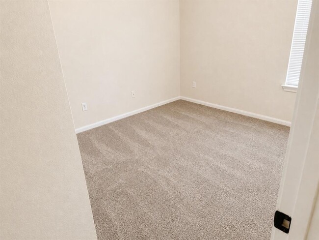 Building Photo - 2206 Bakers Way