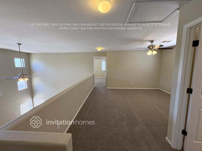 Building Photo - 7106 N 77th Dr