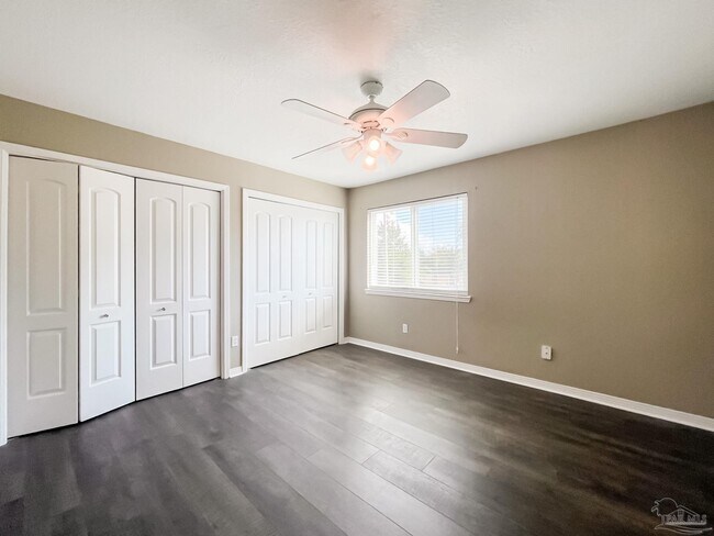 Building Photo - 5287 Balfour Pl