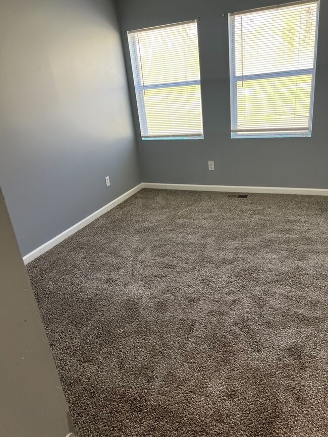 Building Photo - Jacksboro 37757 - 2 bedroom, 1 bath villa ...