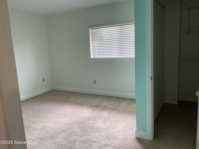 Building Photo - 1004 Ashley Ave