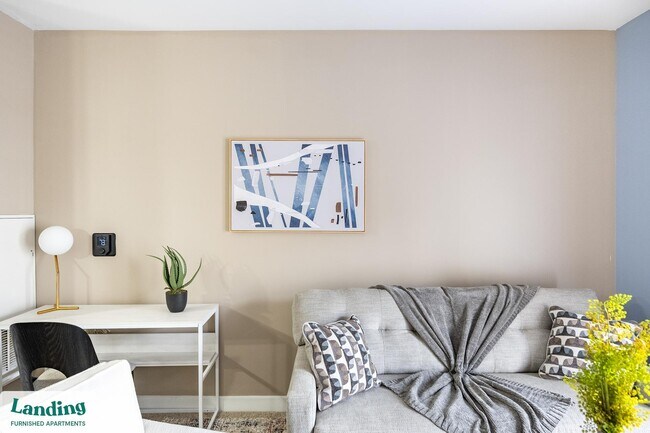 Building Photo - 6115 Tidewater Dr