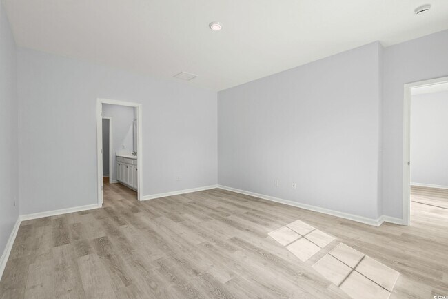 Building Photo - 336 Hidden Cove Dr