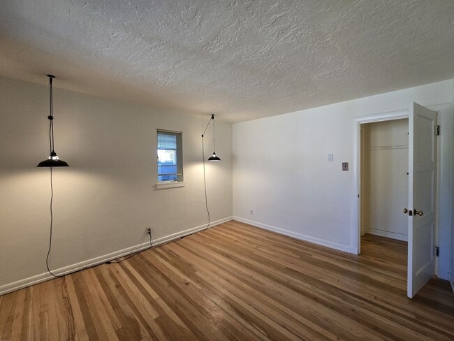 Building Photo - 1509 42nd St