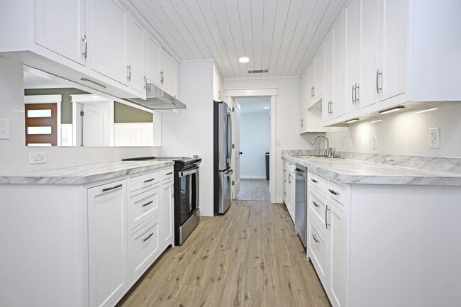 Building Photo - 442 Rothe Loop