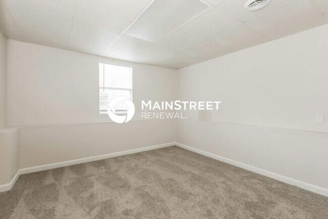 Building Photo - 5 Bedroom Pet-Friendly Home in McDonough, ...
