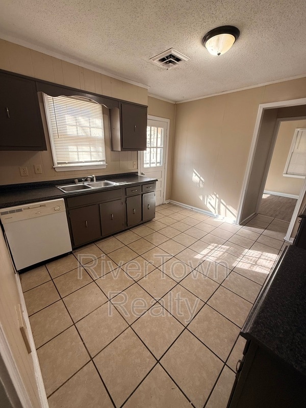 Building Photo - 1489 Titus Rd