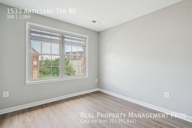 Building Photo - 1533 Artillery Terrace NE