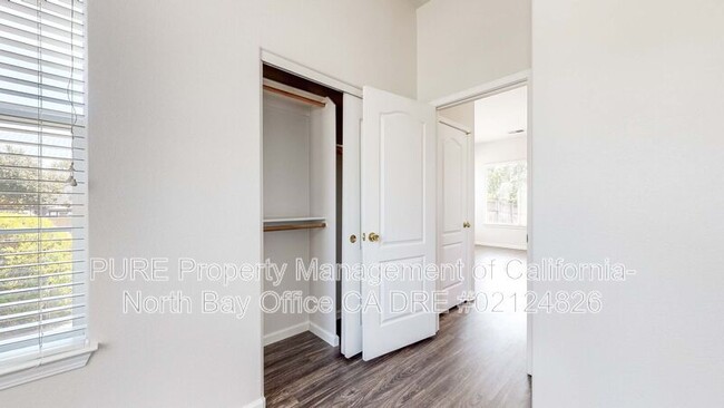 Building Photo - 5 Royal Gorge St