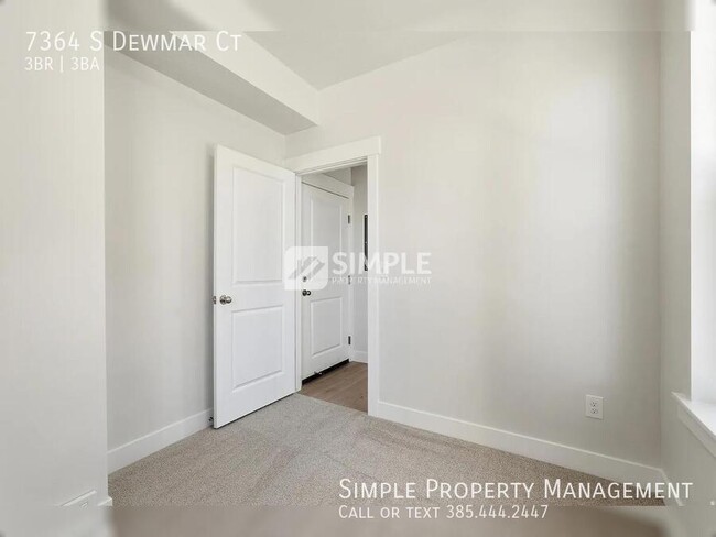 Building Photo - 7364 S Dewmar Ct