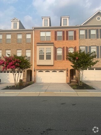 Building Photo - 7997 Turtle Creek Cir
