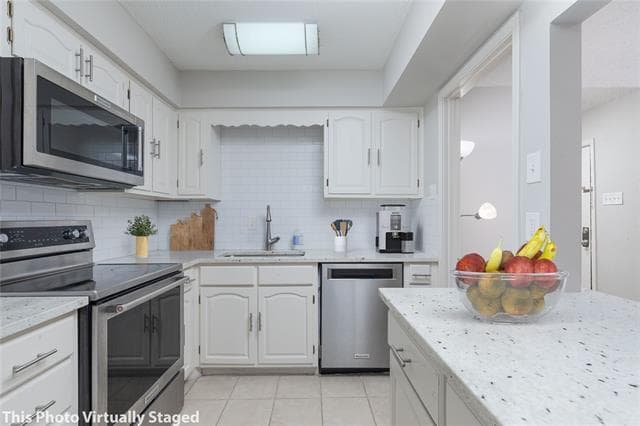 Building Photo - 9142 Emberglow Ln