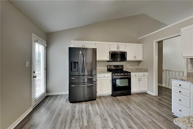 Building Photo - 232 Bomar Ln