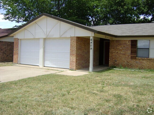 Building Photo - 6409 Macarthur Dr