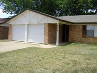 Building Photo - 6409 Macarthur Dr